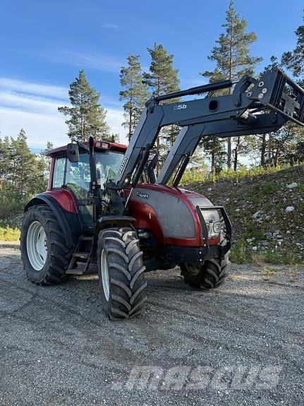 Valtra M150 Tractores