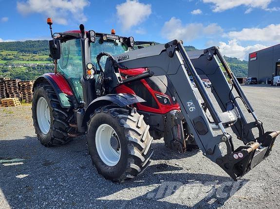 Valtra N 104 H5 Tractores