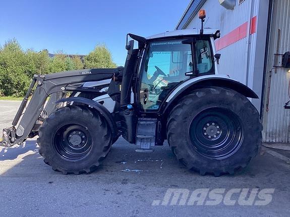 Valtra N 114E Tractores