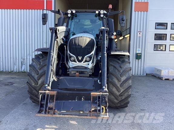 Valtra N 114E Tractores
