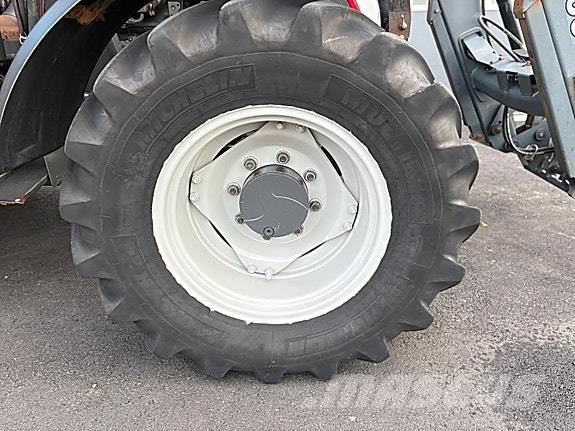 Valtra N103 H3 Tractores