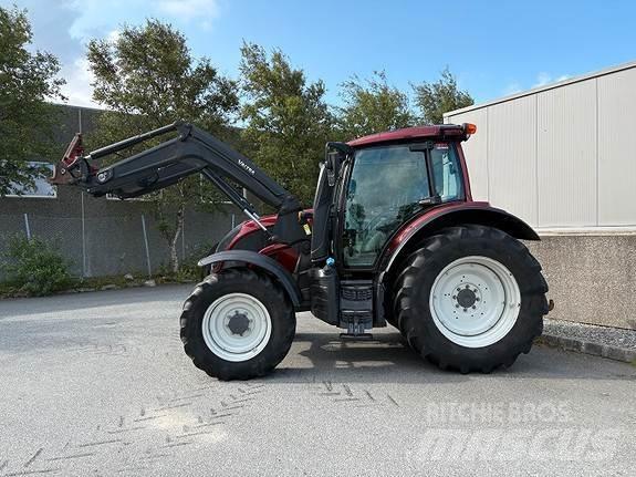 Valtra N114 Tractores