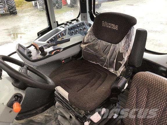Valtra N154D Tractores