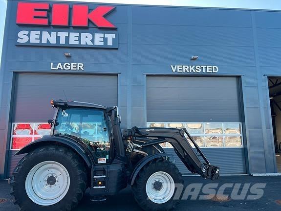 Valtra N155EH Tractores