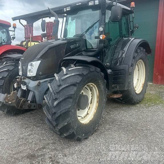 Valtra N163 Direct Tractores