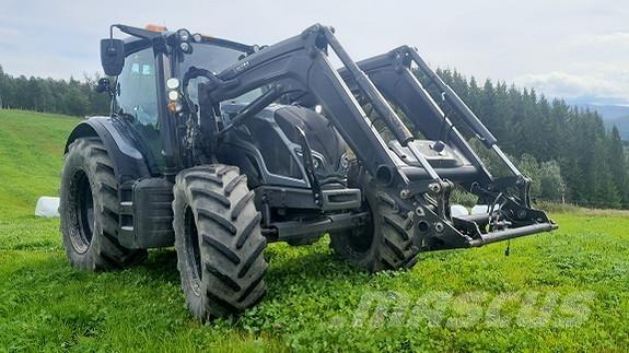 Valtra N174 Tractores