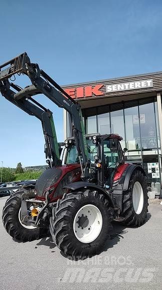 Valtra N174 Versu Tractores