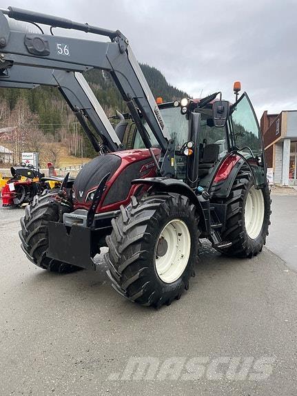 Valtra N174 Versu Tractores