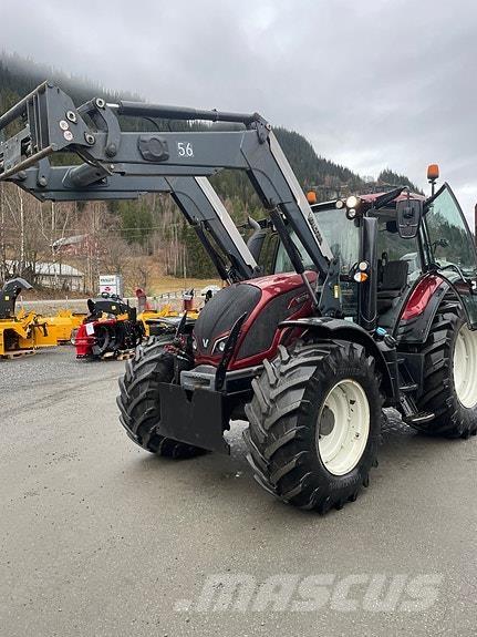 Valtra N174 Versu Tractores