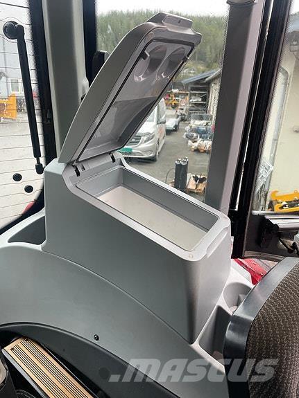 Valtra N174 Versu Tractores