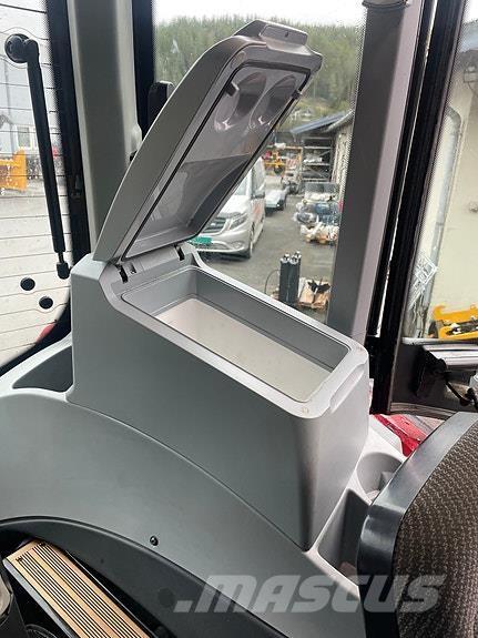 Valtra N174 Versu Tractores