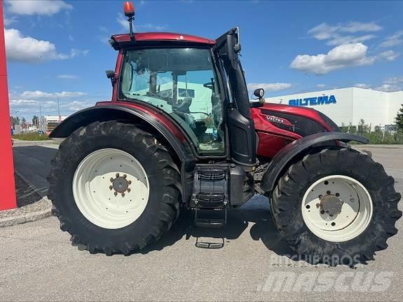 Valtra N174D Tractores