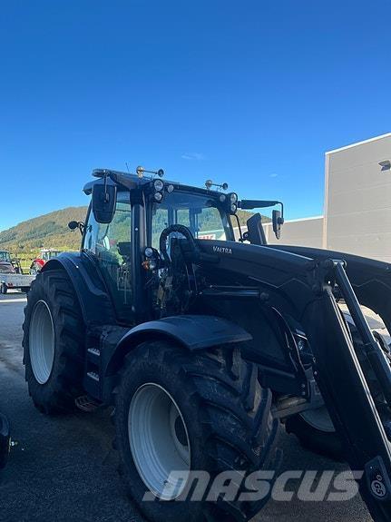 Valtra N174D Tractores
