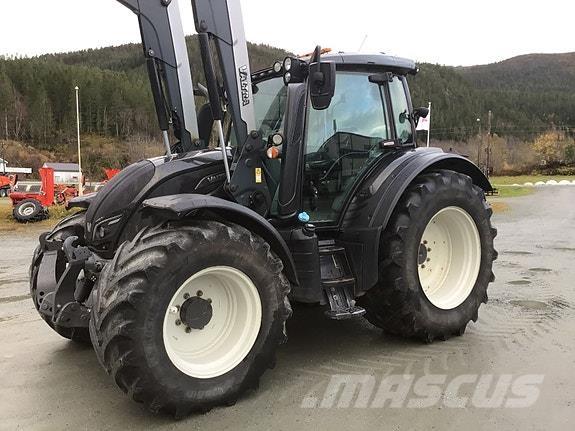Valtra N174D Tractores
