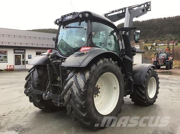 Valtra N174D Tractores