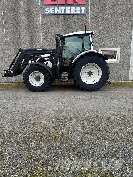 Valtra N174D Tractores