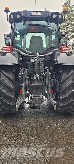 Valtra N175 Tractores