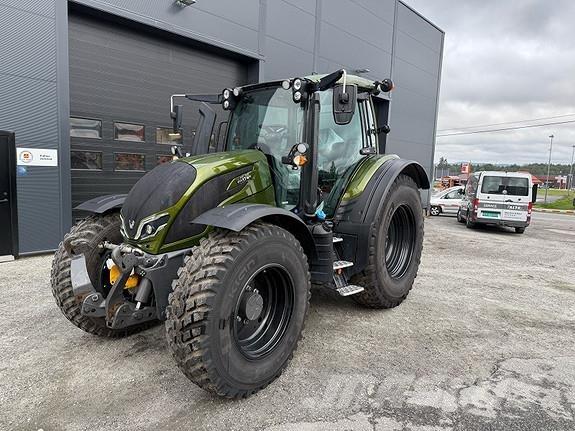 Valtra N175D Tractores