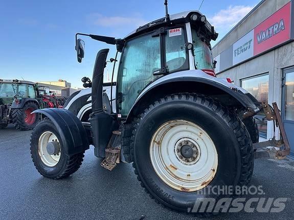 Valtra T174 Versu Tractores
