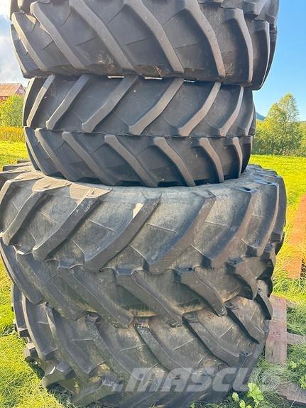 Valtra T214 Versu Tractores