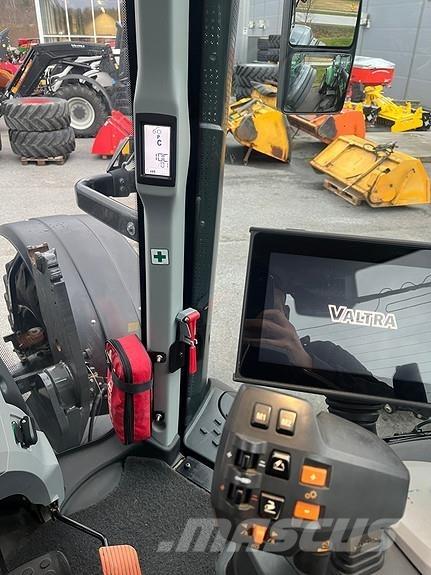 Valtra T234D Tractores