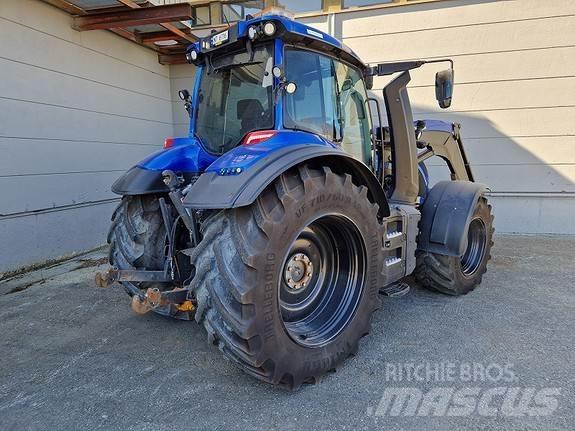 Valtra T235 Tractores