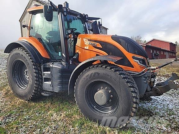 Valtra T255 Tractores