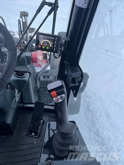 Yanmar V7 Neumáticos, ruedas y llantas