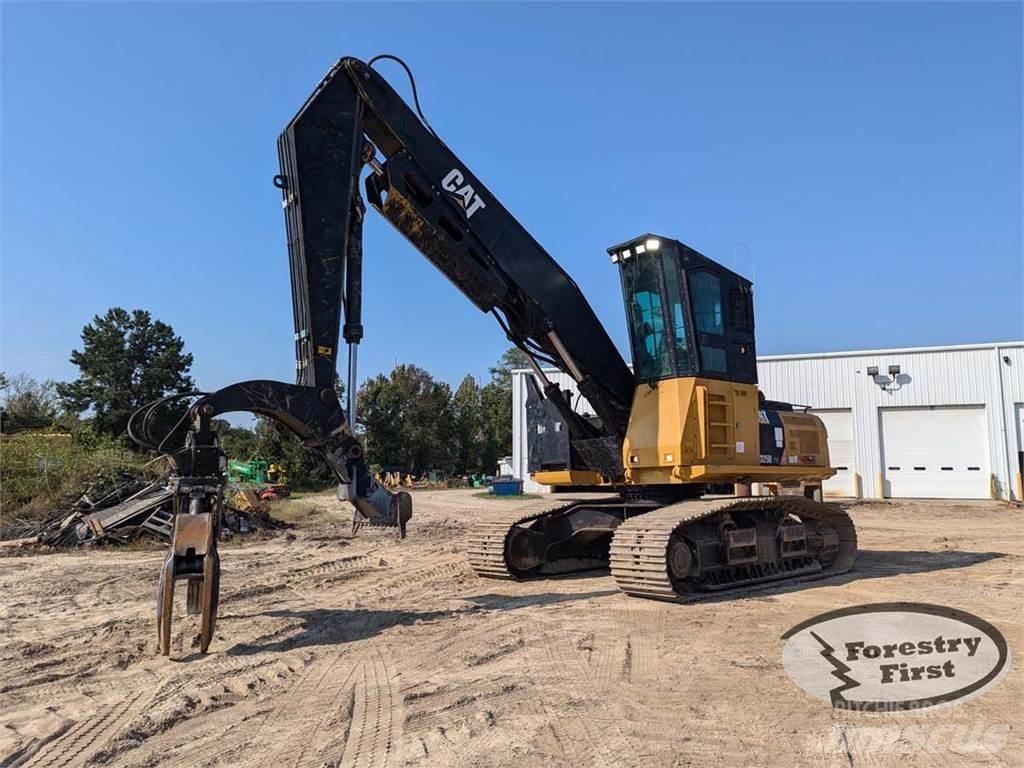 CAT 325D-FM Cargadora forestal