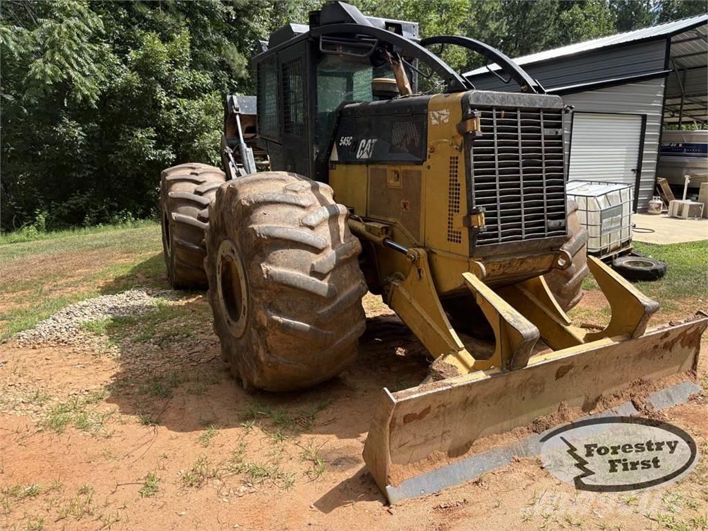 CAT 545C Arrastrador de troncos