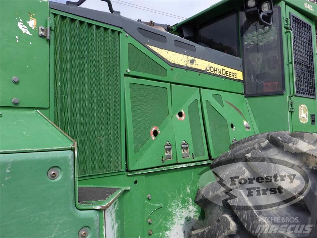 John Deere 643L Talador apilador