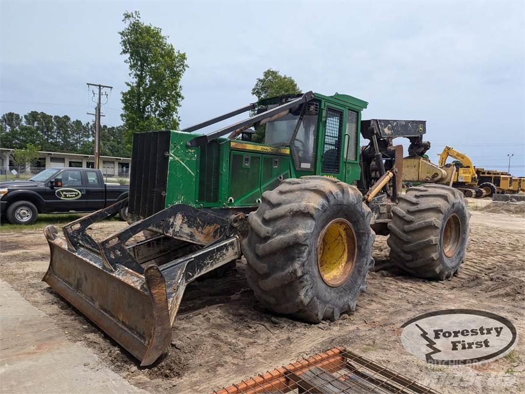 John Deere 748H Arrastrador de troncos