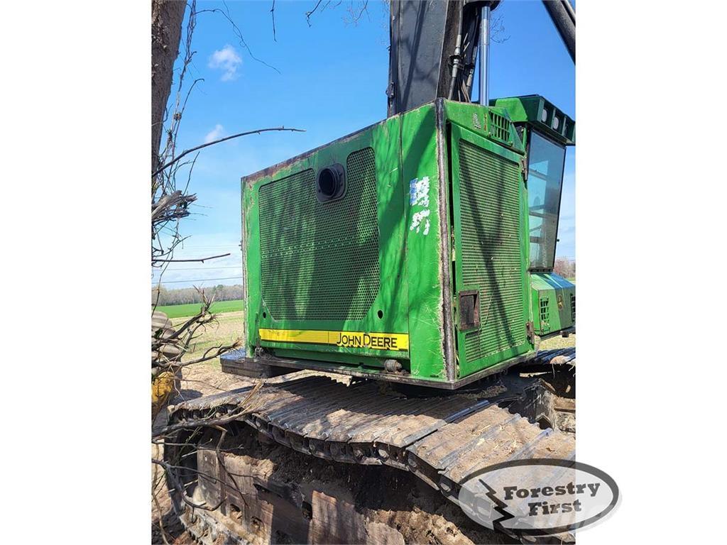 John Deere 753J Talador apilador