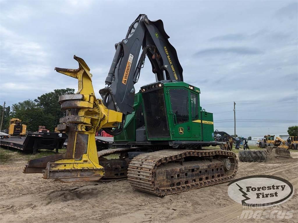 John Deere 853M Talador apilador