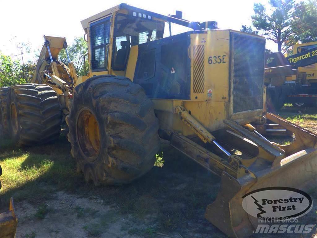 Tigercat 635E Arrastrador de troncos
