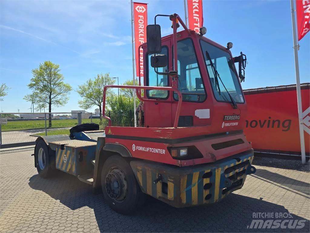 Terberg YT222 Cabezas tractoras para terminales