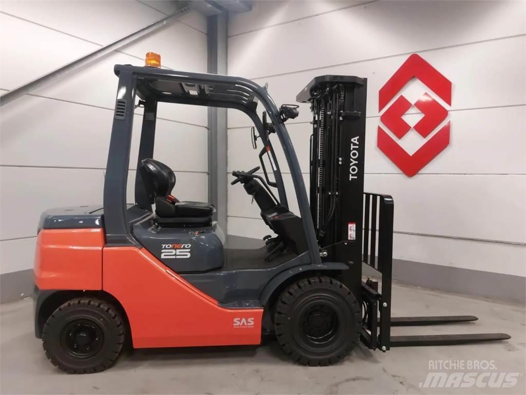 Toyota 52-8FDF25 Carretillas diesel