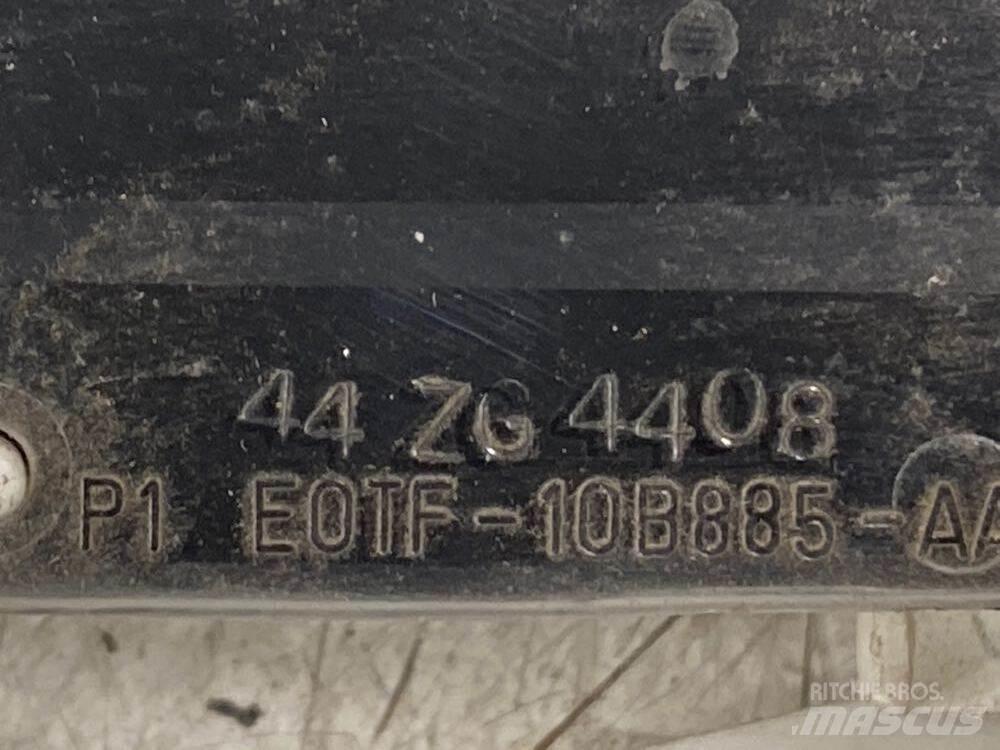 Ford F-800 Transporte - Otros