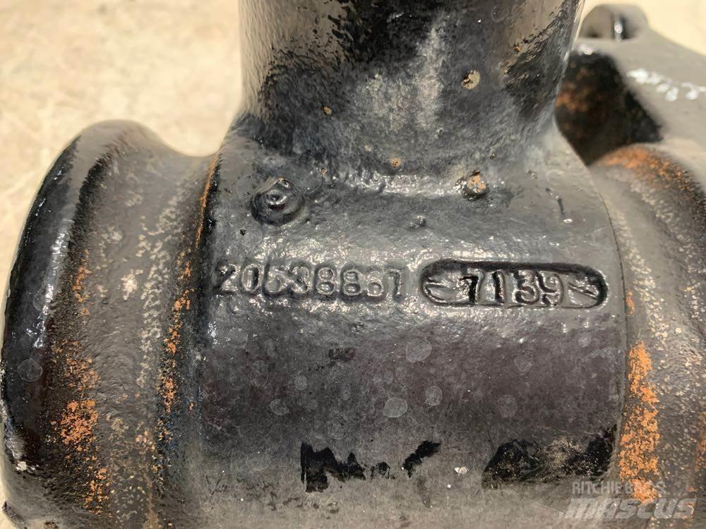 Mack CXU Chasis y suspención