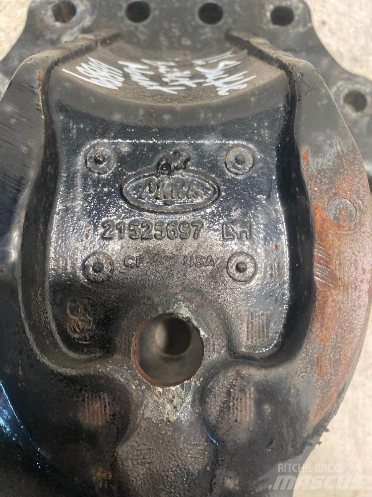 Mack CXU Chasis y suspención