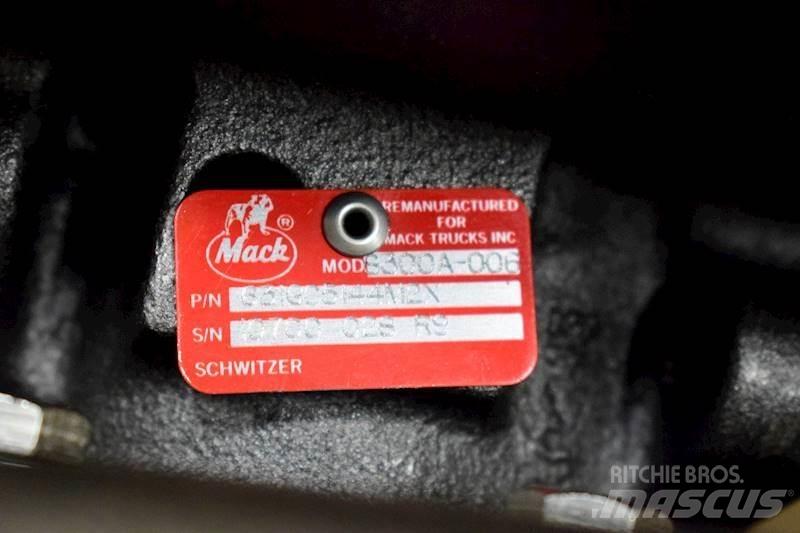 Mack EM7 Transporte - Otros
