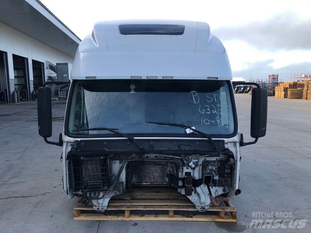 Volvo VNL Cabinas e interior