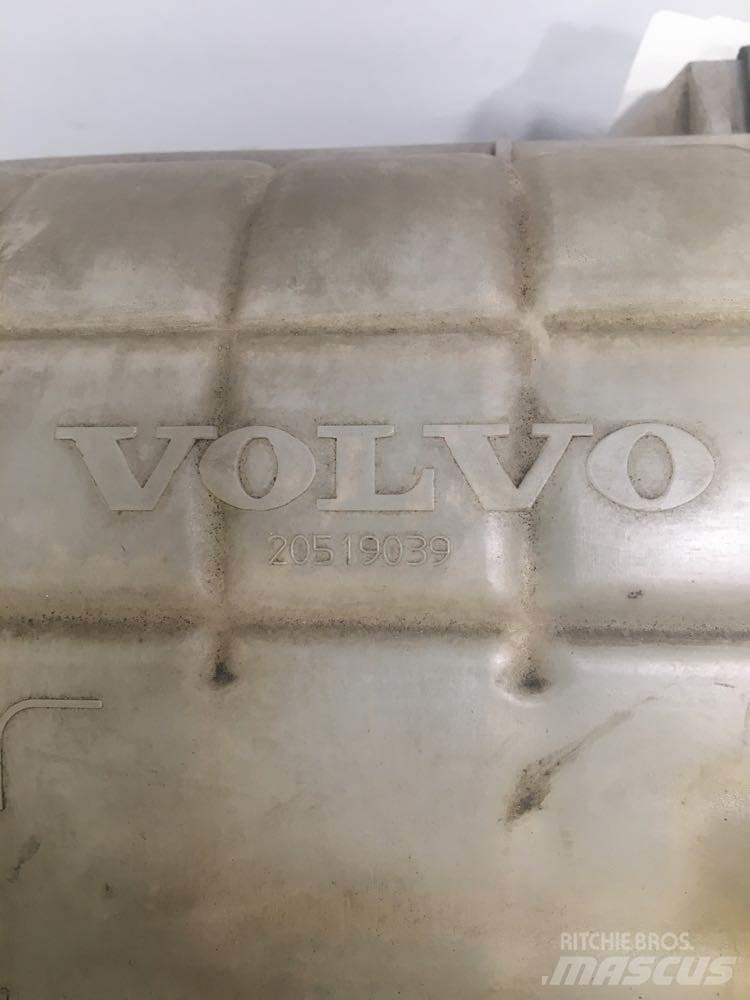 Volvo VNL Transporte - Otros