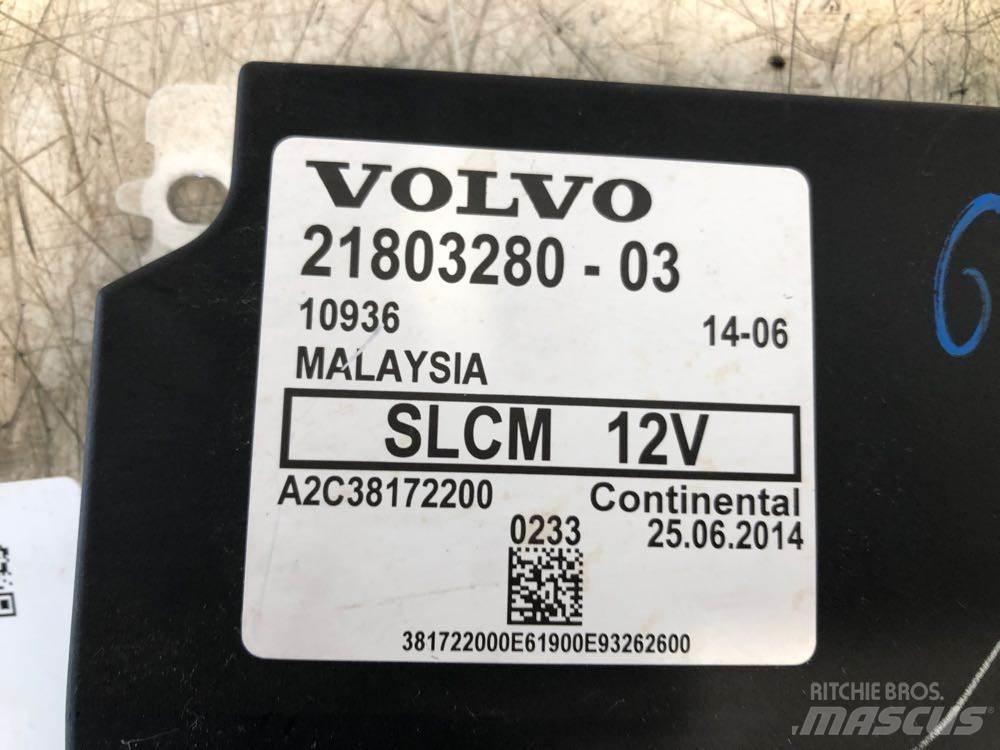 Volvo VNL Cabinas e interior