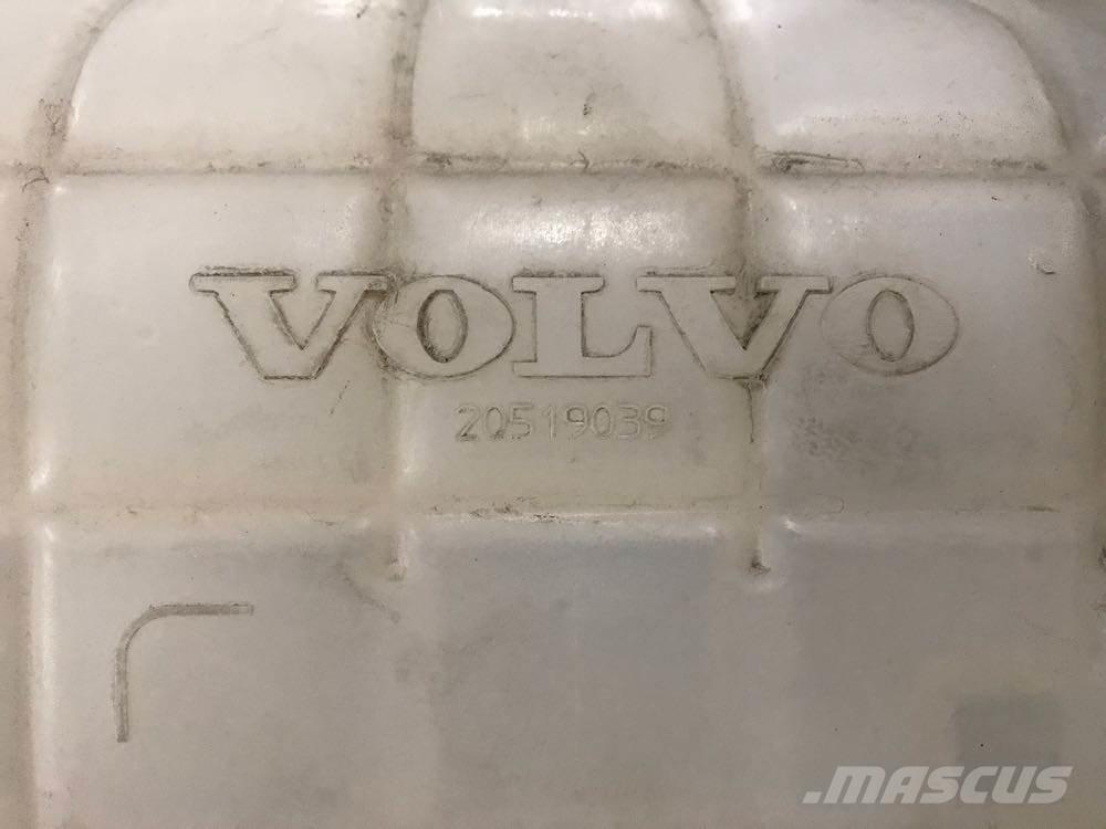 Volvo VNL Transporte - Otros