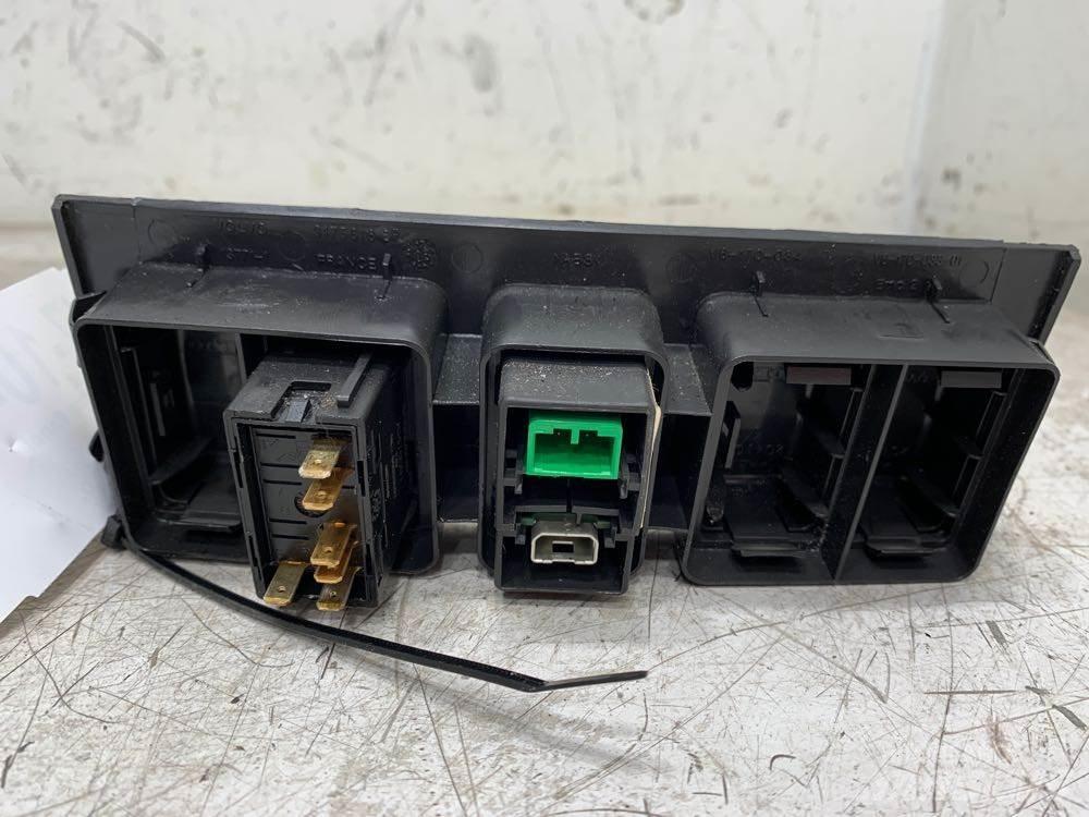 Volvo VNL Electrónicos