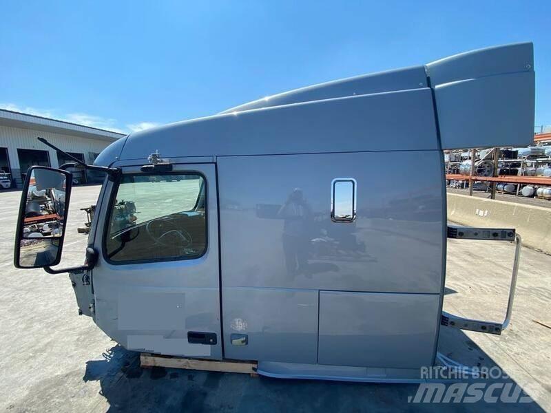 Volvo VNL Cabinas e interior