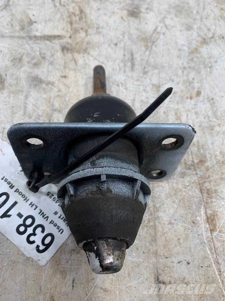 Volvo VNL Transporte - Otros