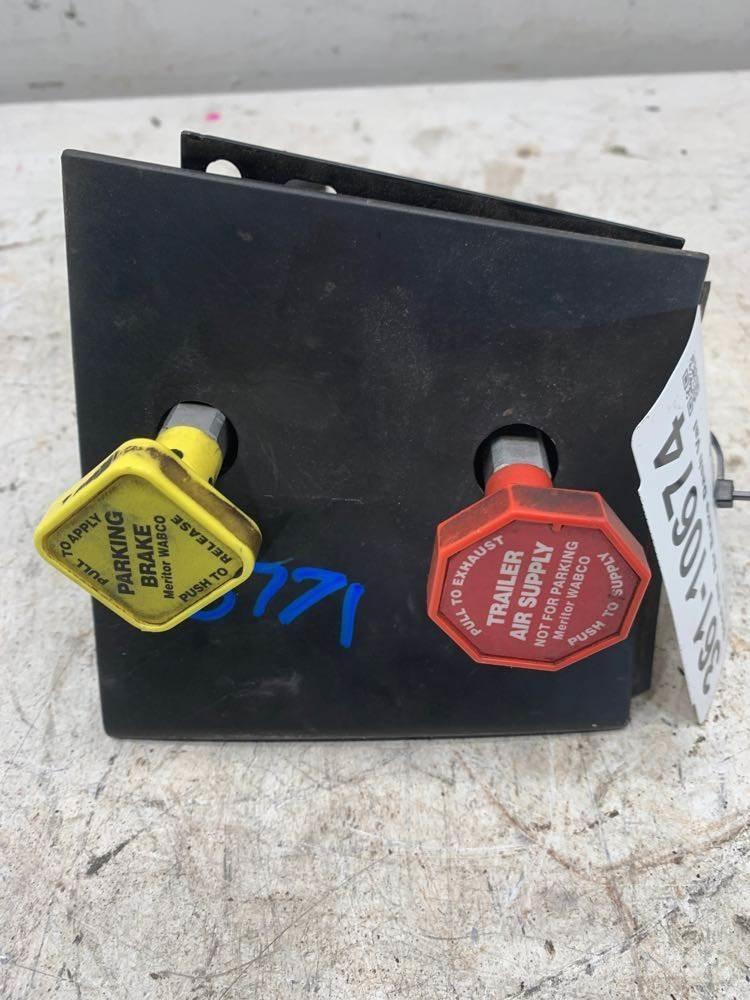 Volvo VNL Transporte - Otros