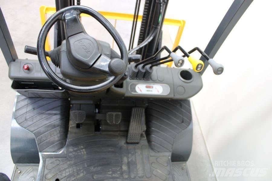 TCM FD 25 T 3 Carretillas diesel